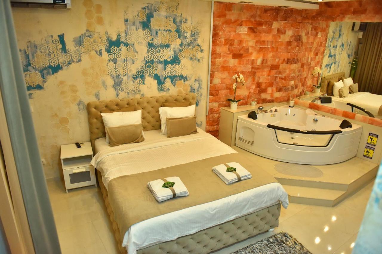 Design Apartment Premium Spa Lux: Dubai-Inspired Wellness Retreat Cuprija Exterior photo